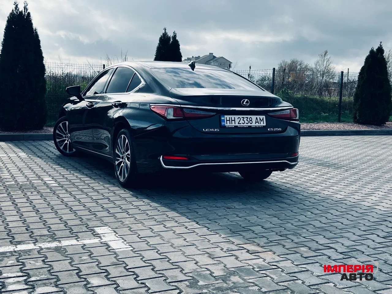 Lexus ES - фото 21