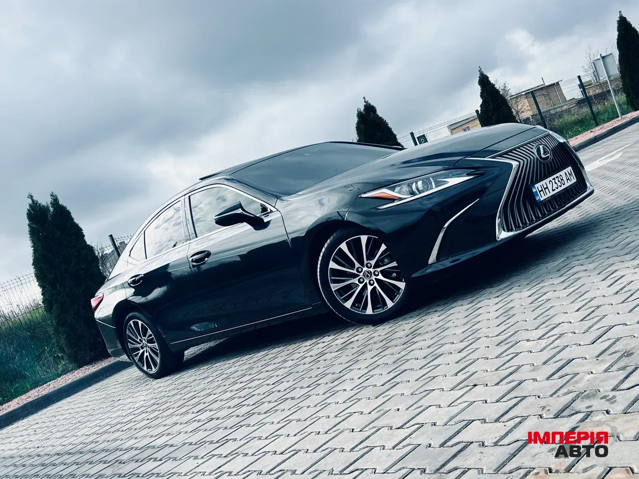 Lexus ES - фото 9