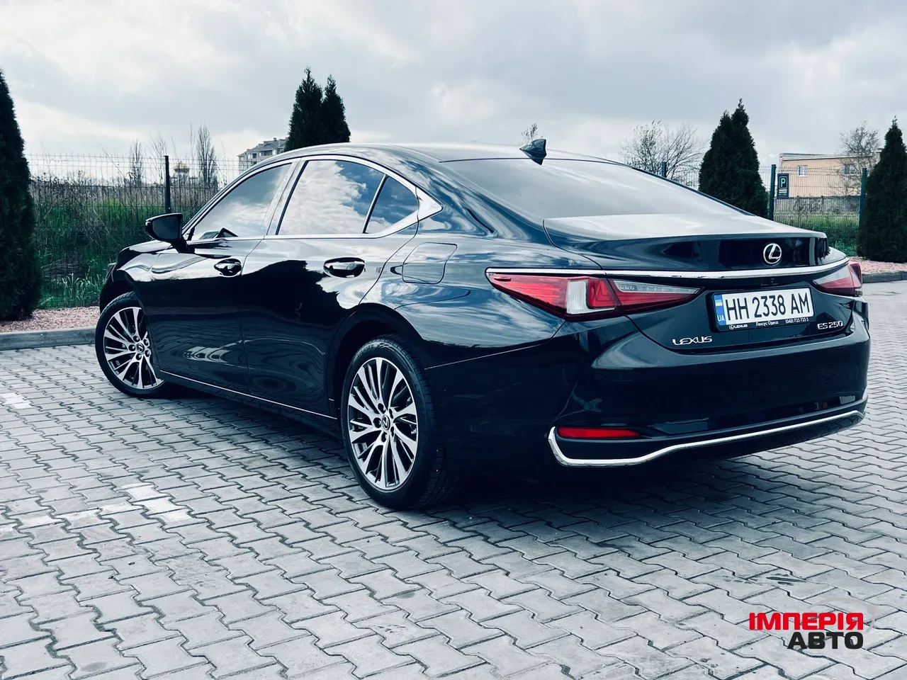 Lexus ES - фото 18
