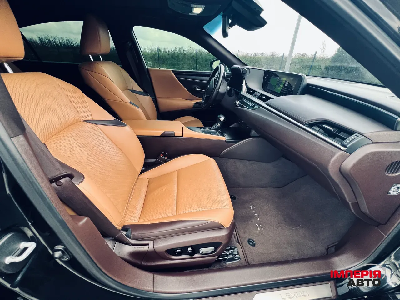 Lexus ES - фото 30