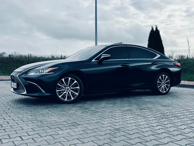 Lexus ES - фото 3