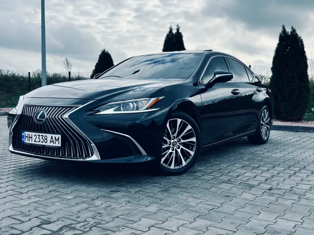 Lexus ES - фото 2