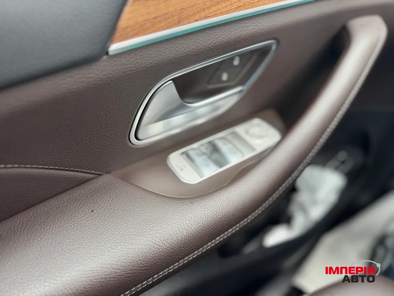 Mercedes-Benz GLE - фото 7