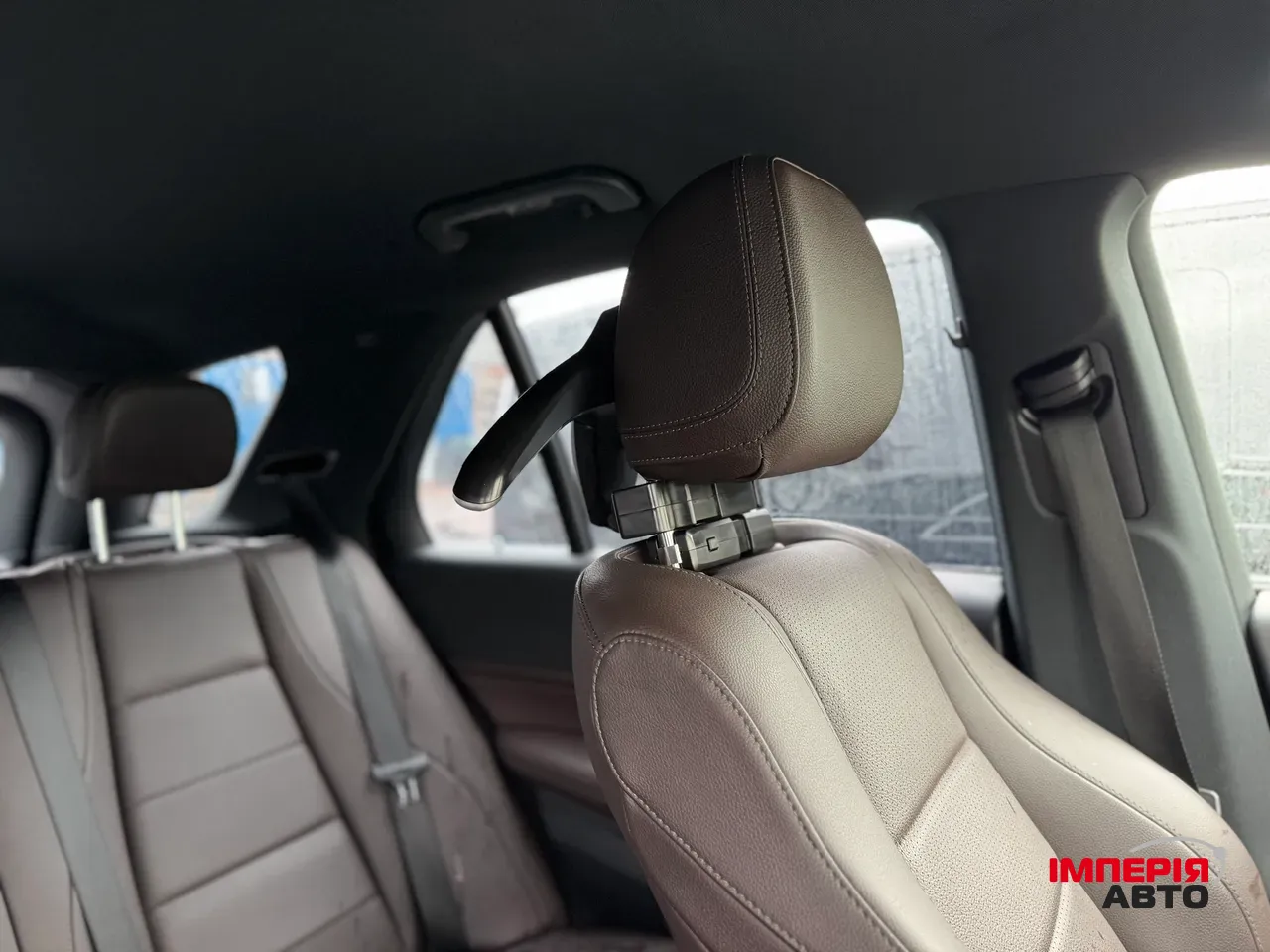 Mercedes-Benz GLE - фото 12