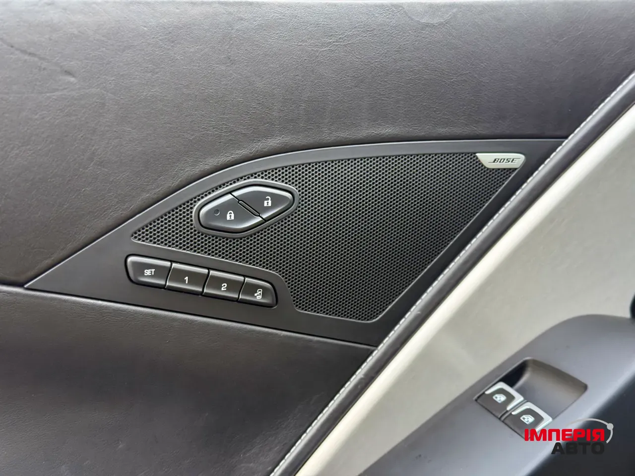 Chevrolet Corvette - фото 7