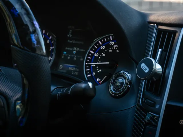 Infiniti Q60 - фото 4