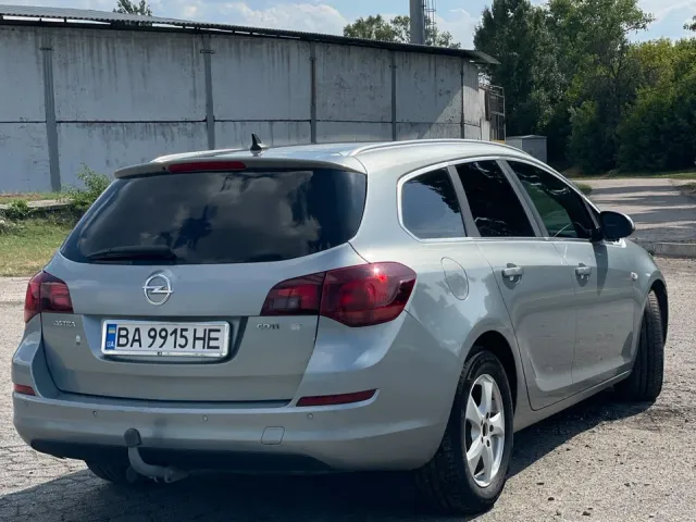 Opel Astra - фото 3