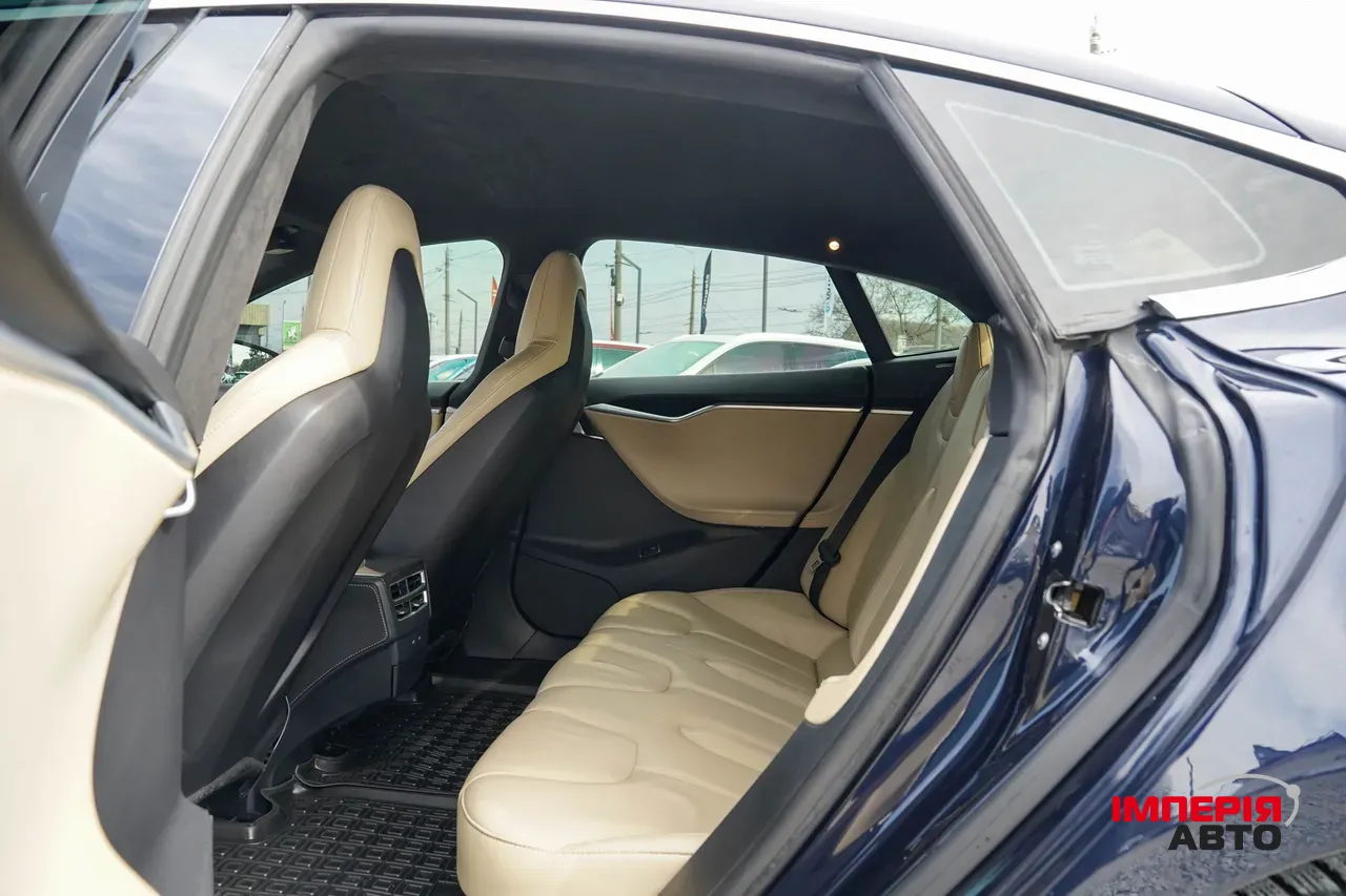 Tesla Model S - фото 27
