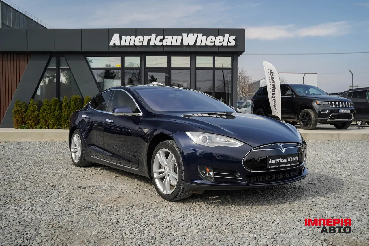 Tesla Model S - фото 3