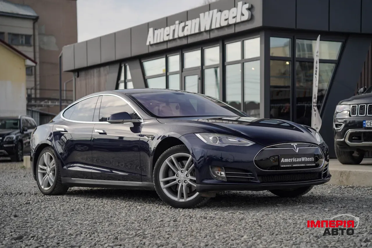 Tesla Model S - фото 10