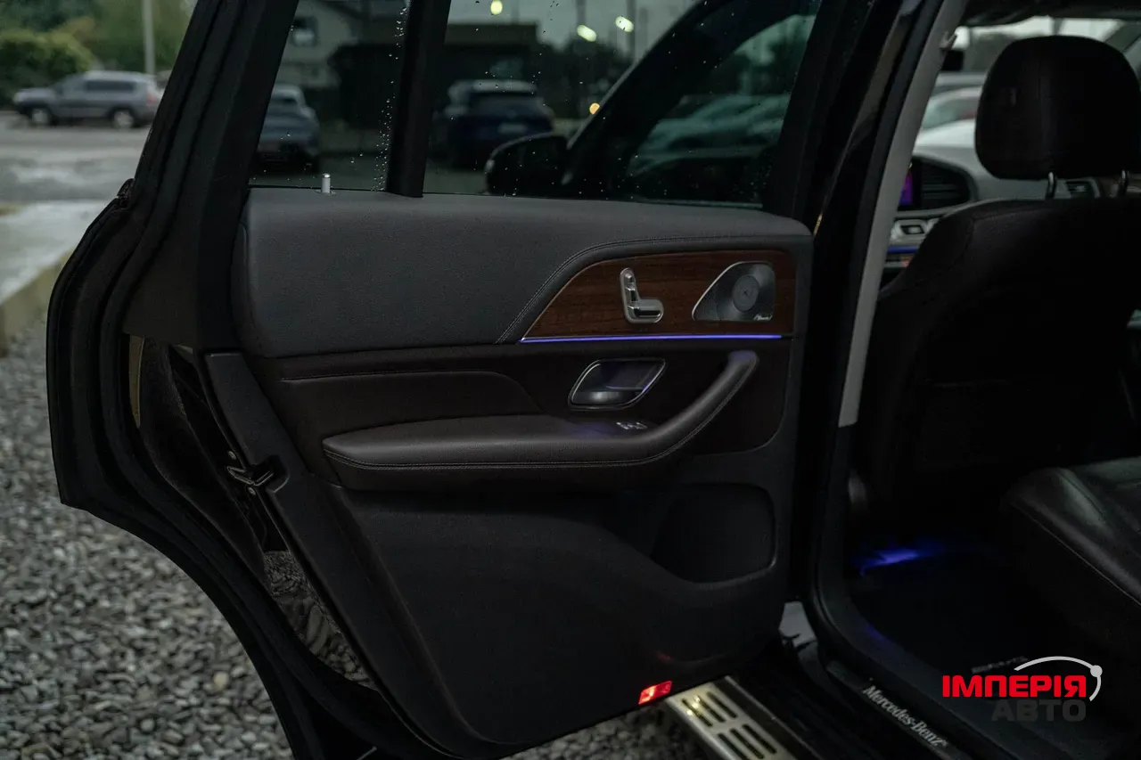 Mercedes-Benz GLS - фото 51