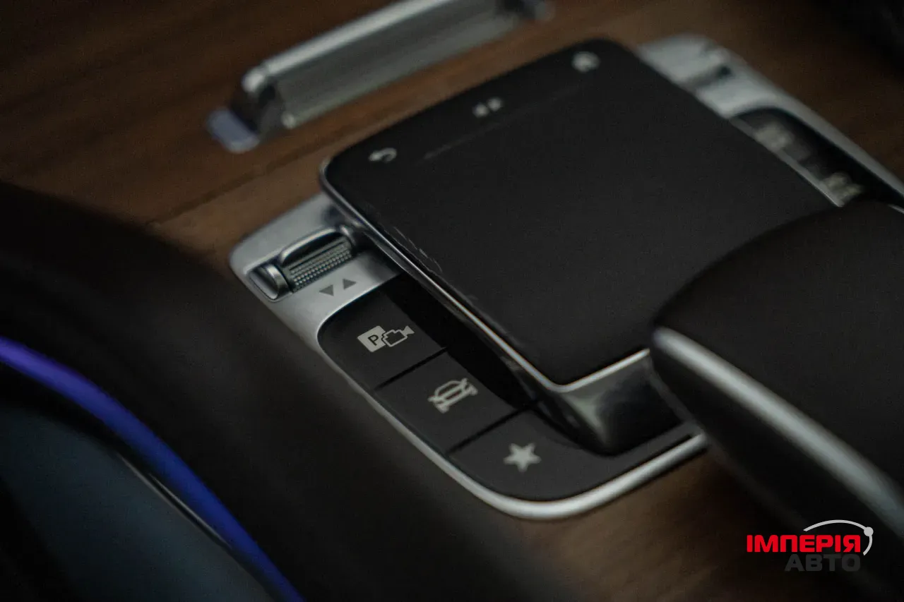 Mercedes-Benz GLS - фото 43