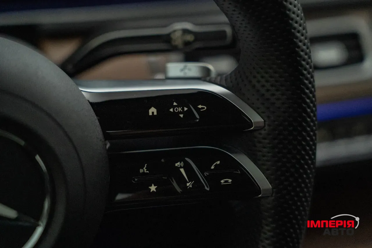 Mercedes-Benz GLS - фото 33