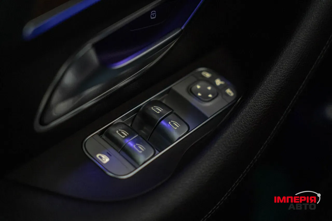 Mercedes-Benz GLS - фото 25