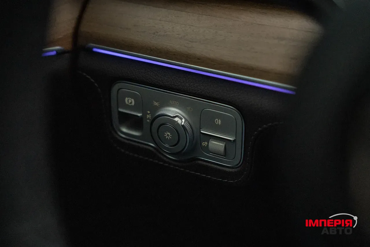 Mercedes-Benz GLS - фото 27