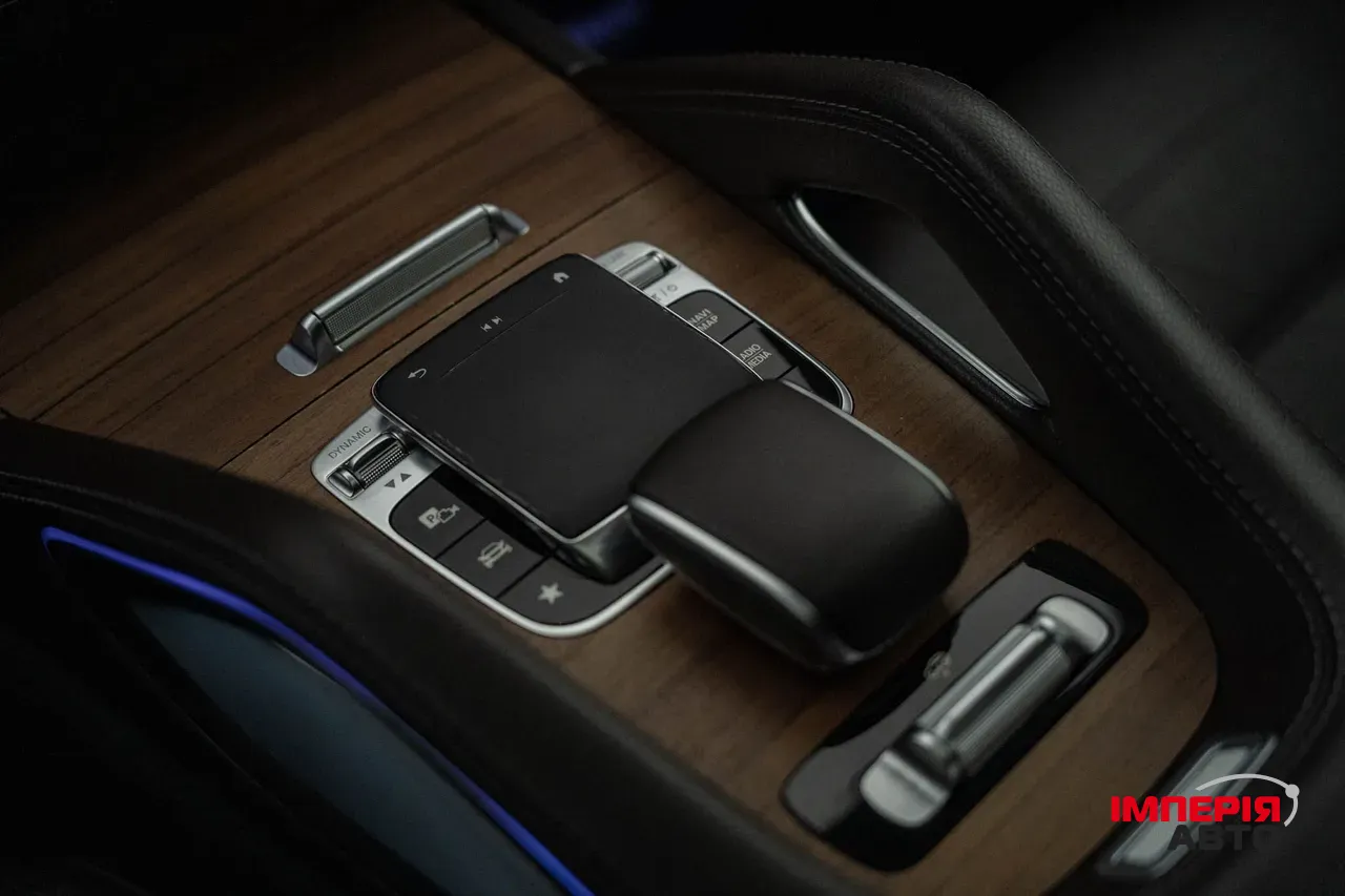 Mercedes-Benz GLS - фото 42