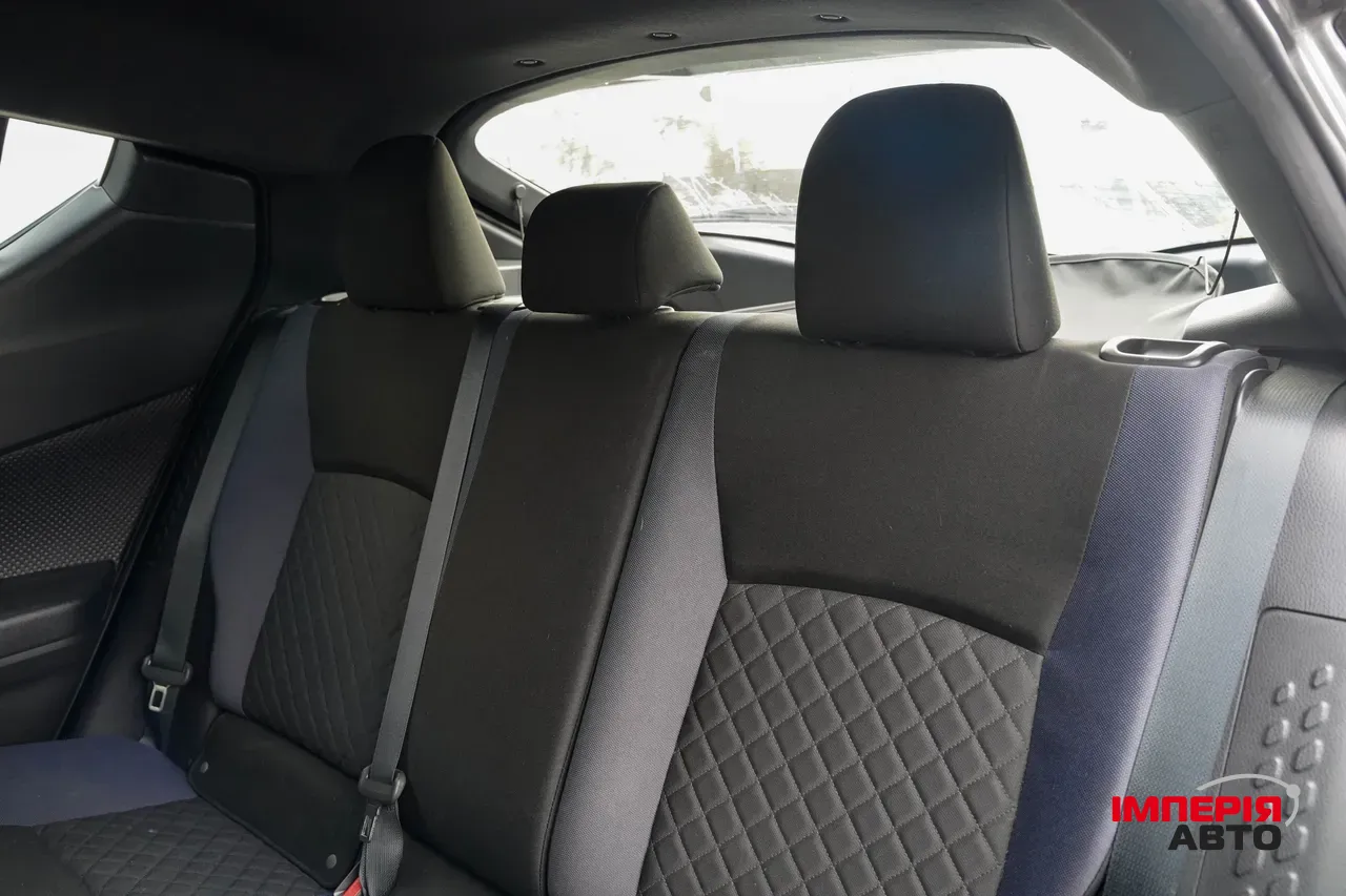 Toyota C-HR - фото 29