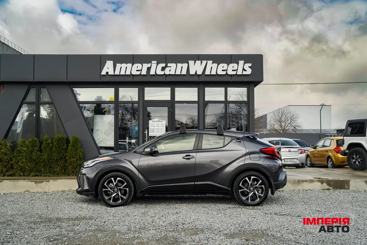 Toyota C-HR - фото 4