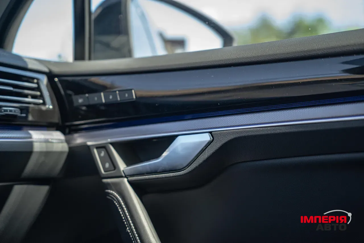 Volkswagen Touareg - фото 52