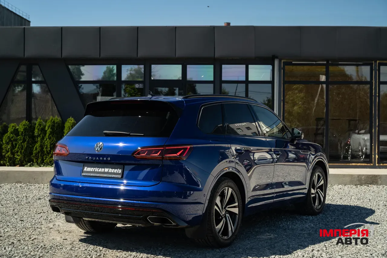Volkswagen Touareg - фото 5