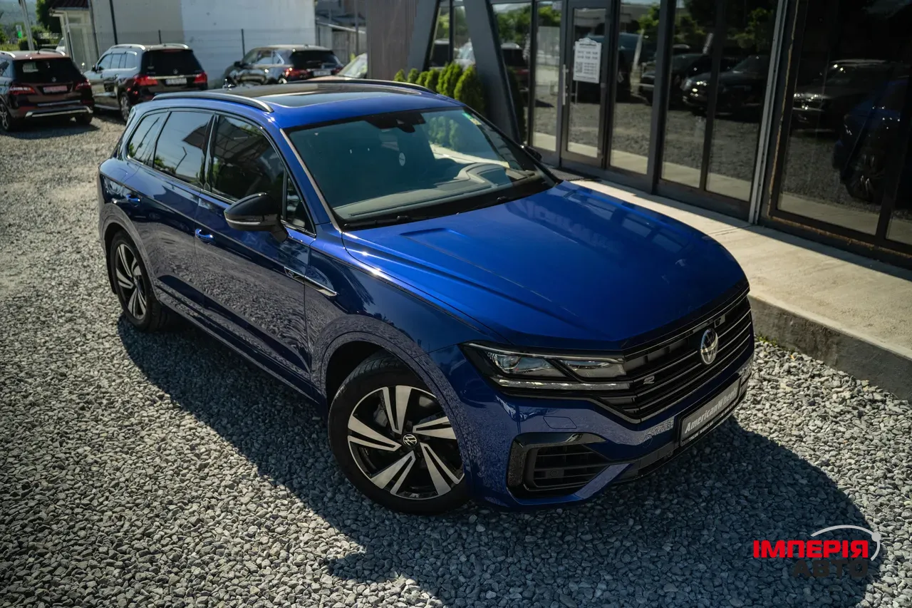 Volkswagen Touareg - фото 13
