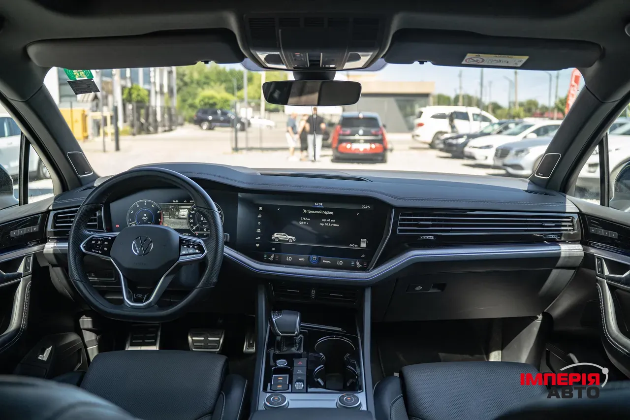 Volkswagen Touareg - фото 35