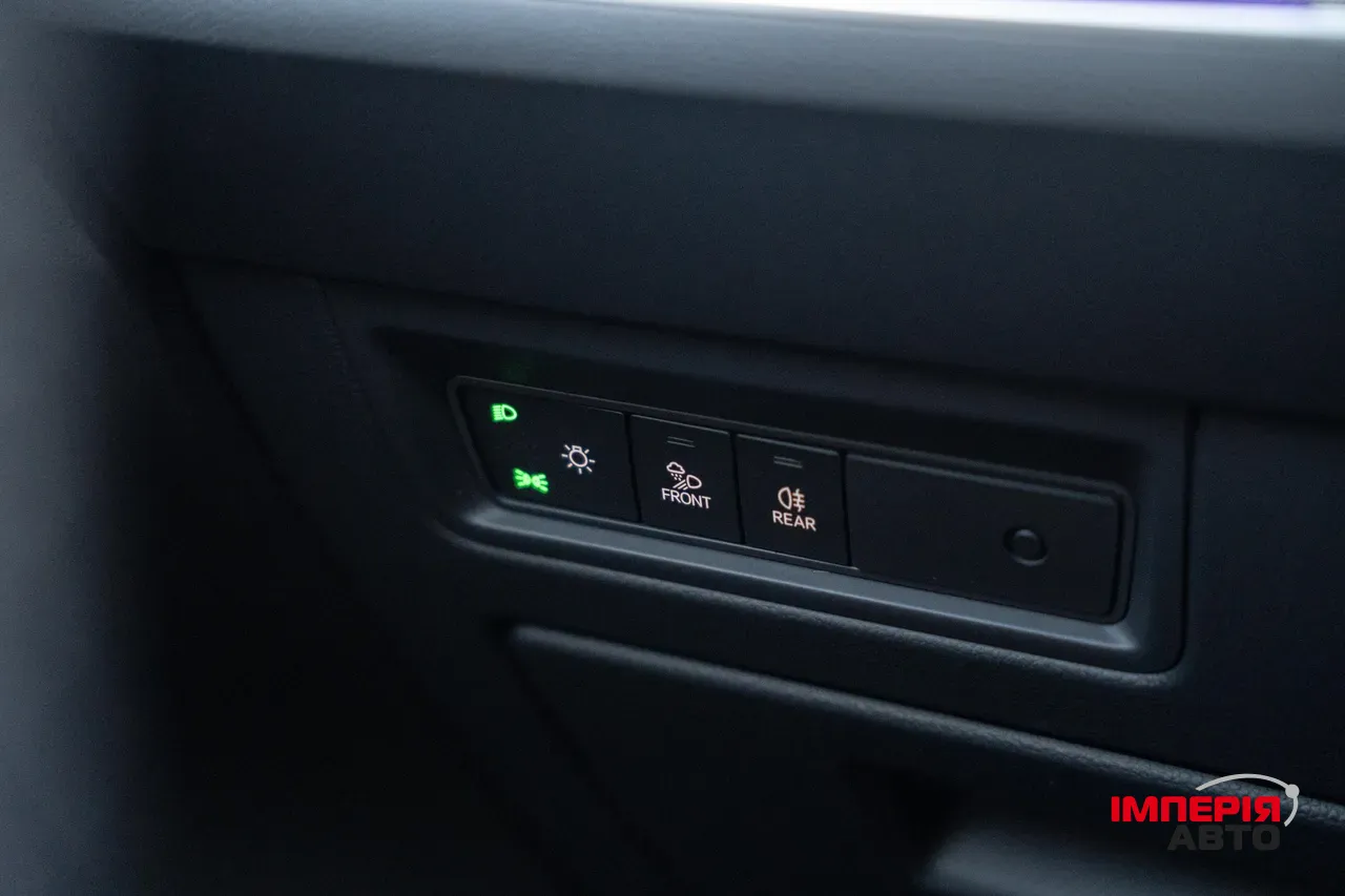 Volkswagen Touareg - фото 32