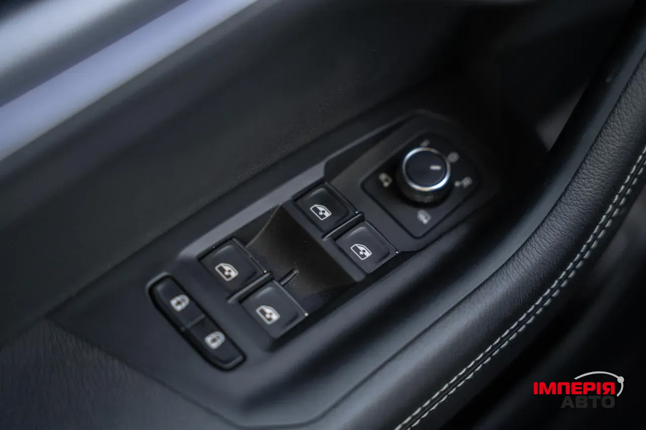 Volkswagen Touareg - фото 31