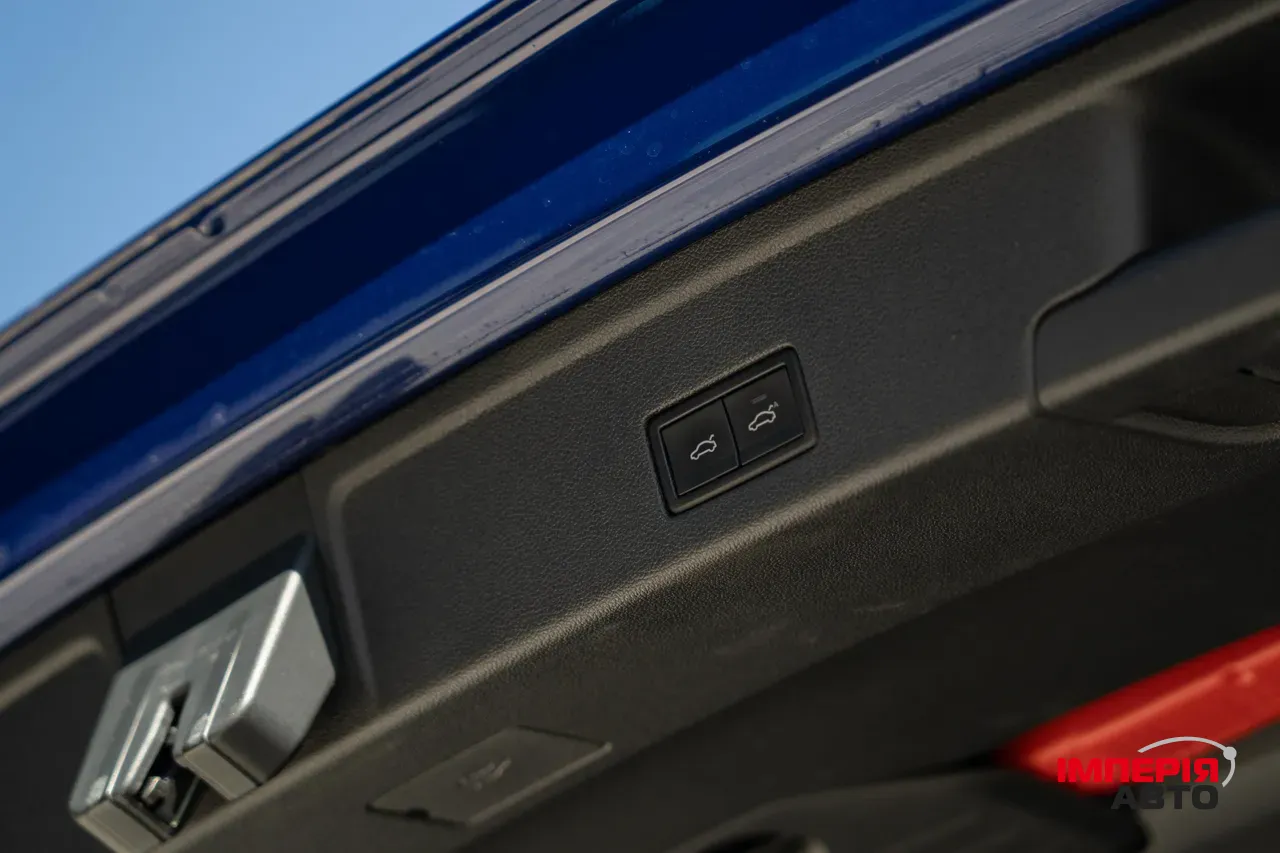 Volkswagen Touareg - фото 58