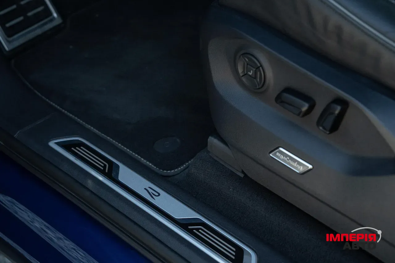 Volkswagen Touareg - фото 33