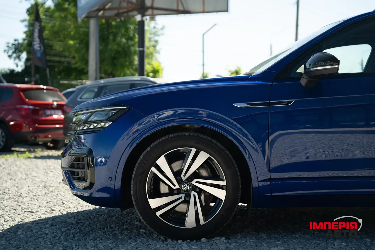 Volkswagen Touareg - фото 25