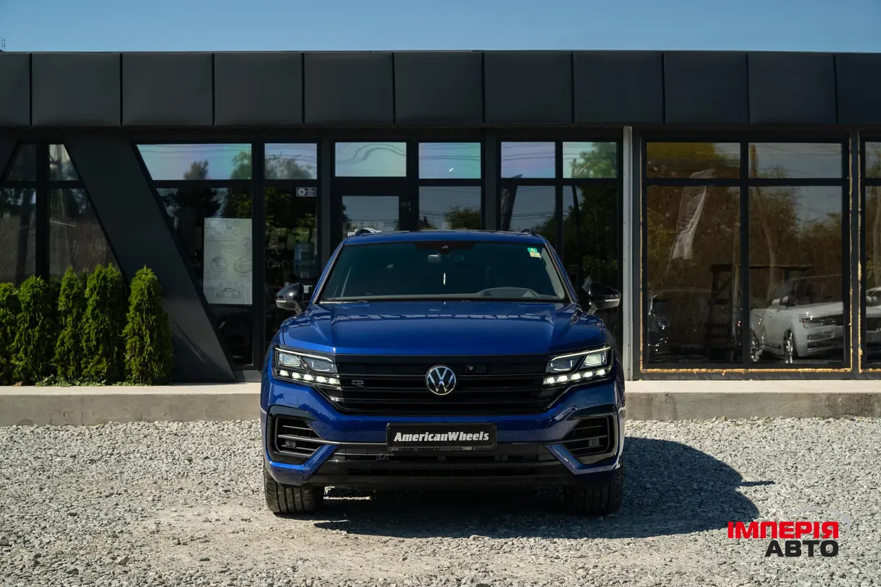 Volkswagen Touareg - фото 2