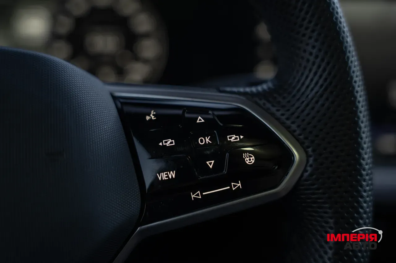 Volkswagen Touareg - фото 40