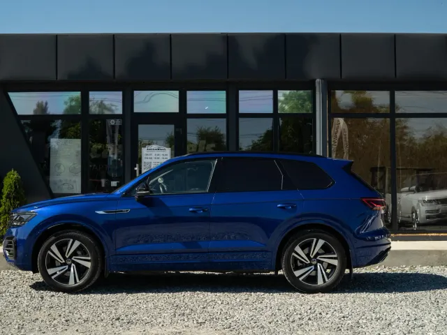 Volkswagen Touareg - фото 4