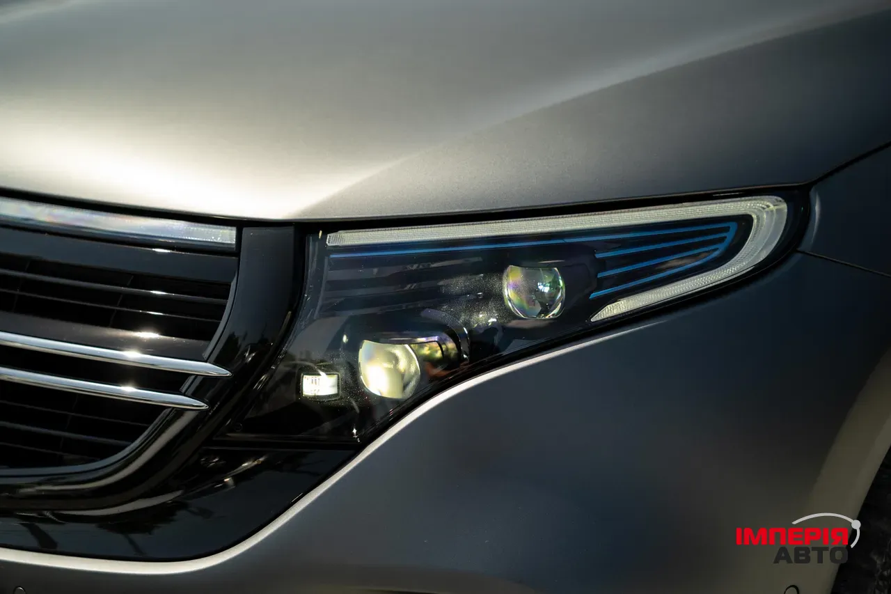 Mercedes-Benz EQC - фото 21