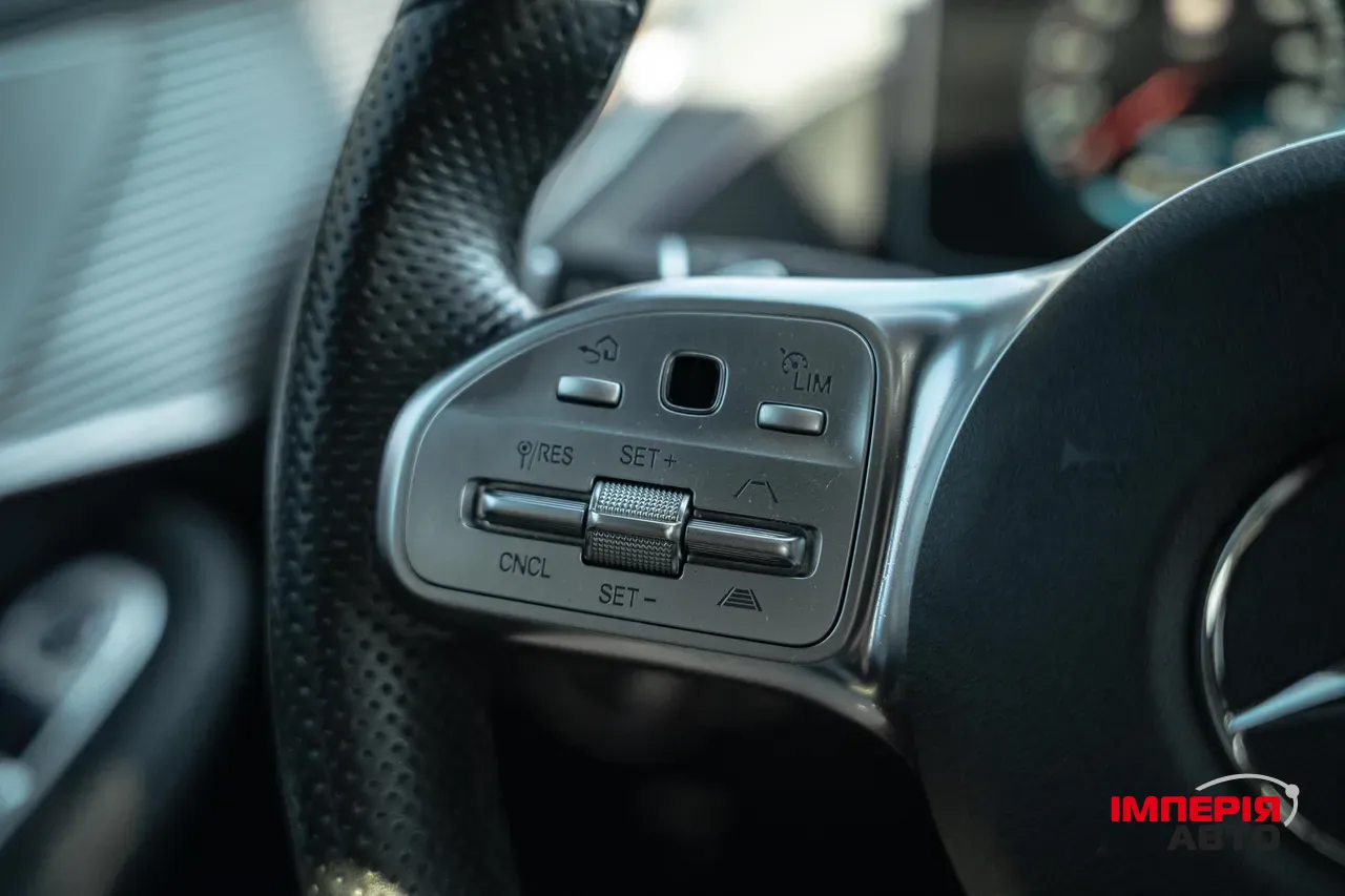 Mercedes-Benz EQC - фото 37