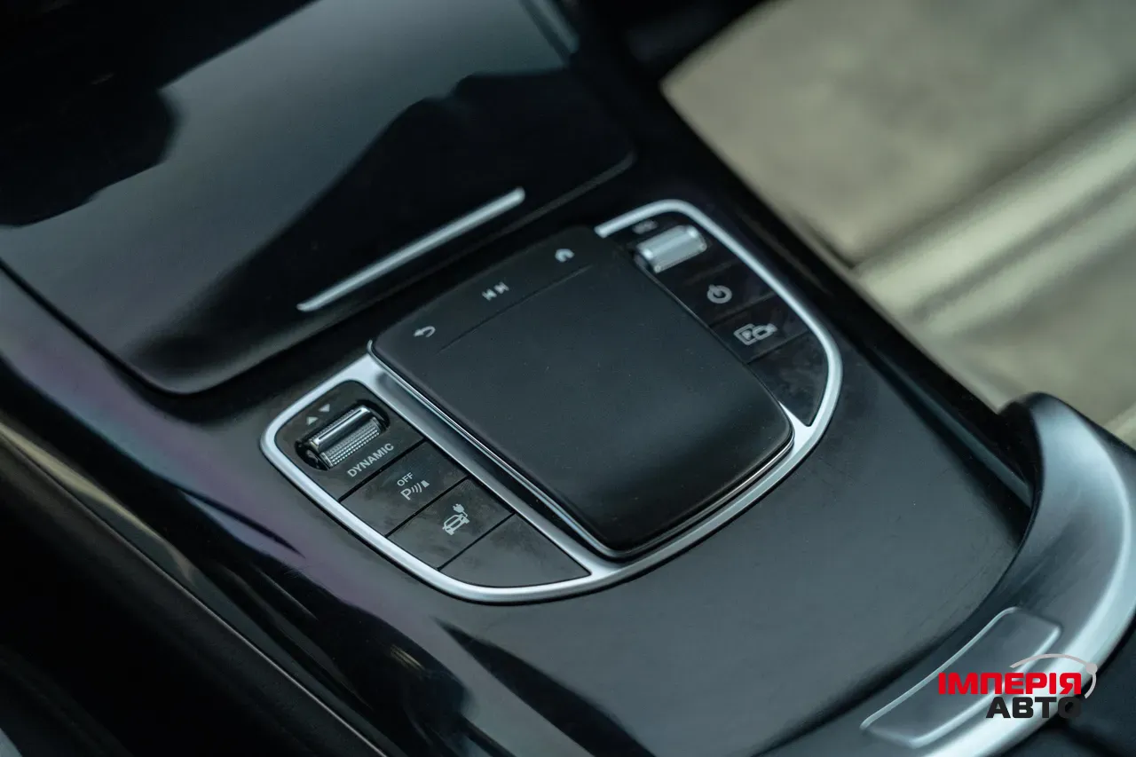 Mercedes-Benz EQC - фото 44