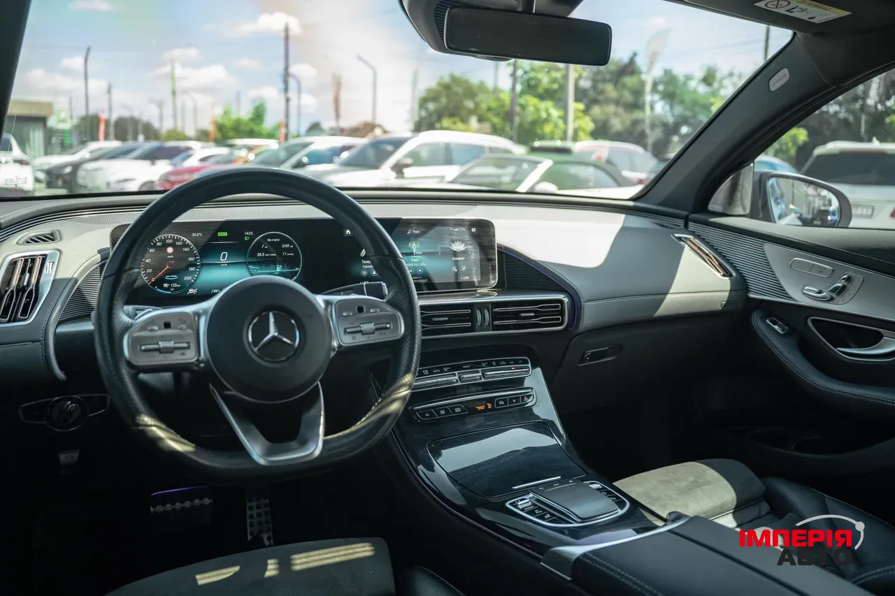 Mercedes-Benz EQC - фото 45