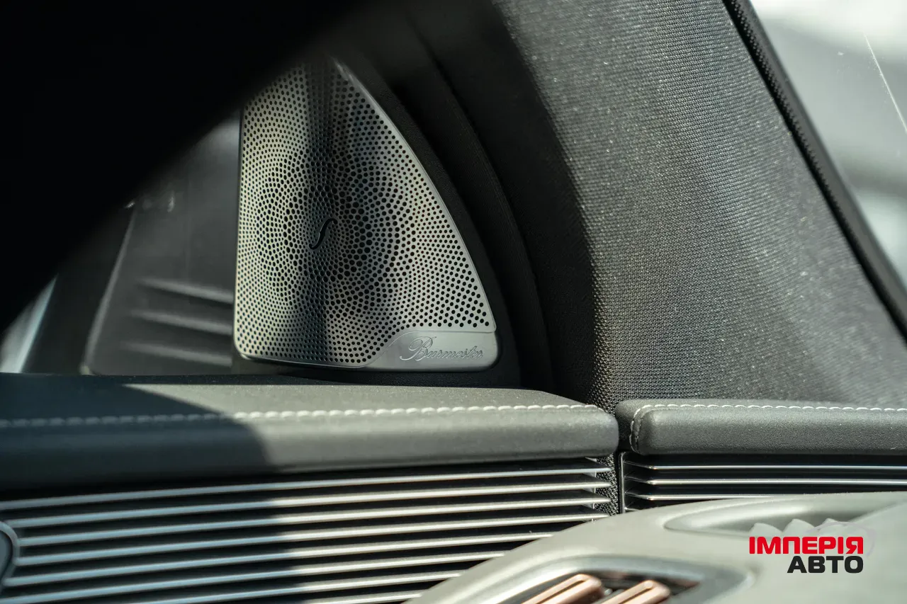 Mercedes-Benz EQC - фото 27