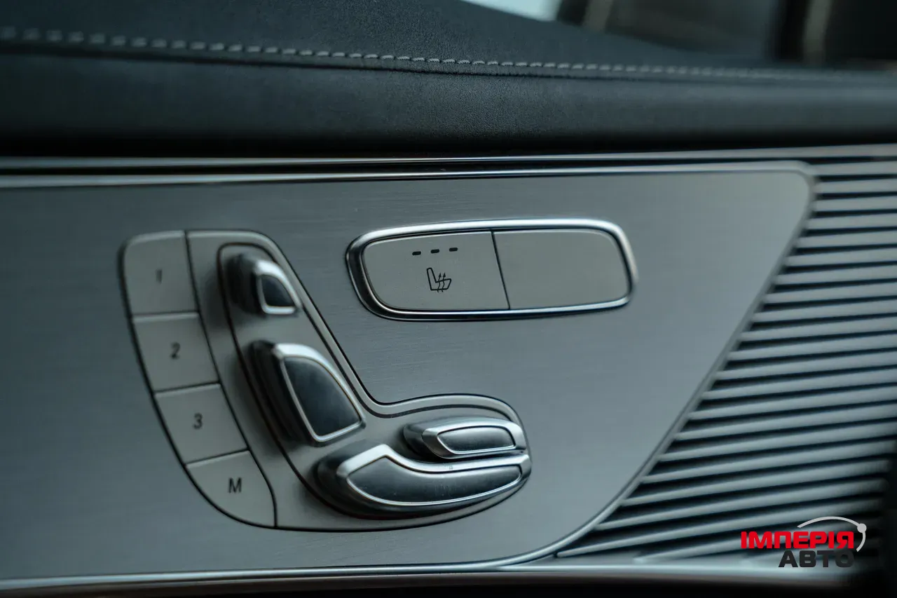 Mercedes-Benz EQC - фото 28