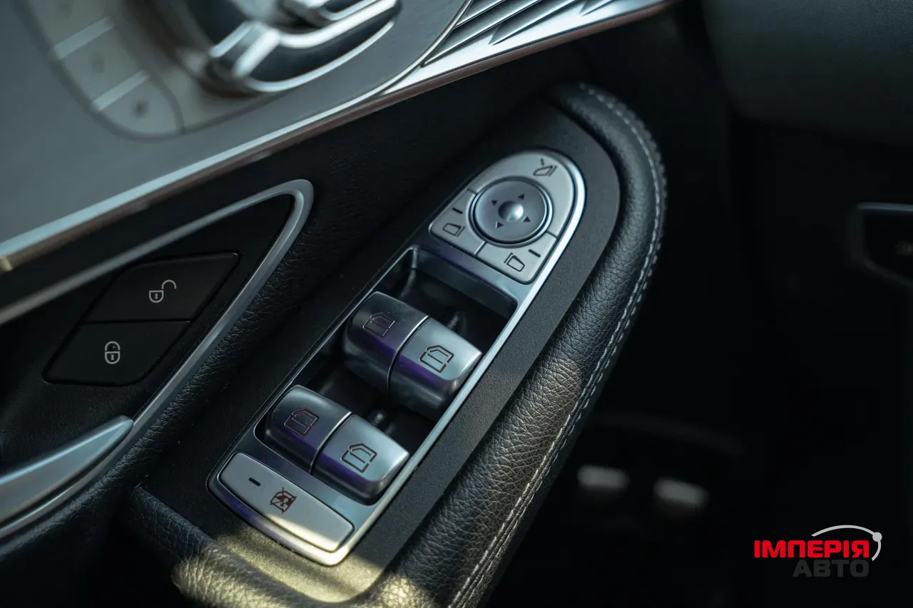 Mercedes-Benz EQC - фото 29