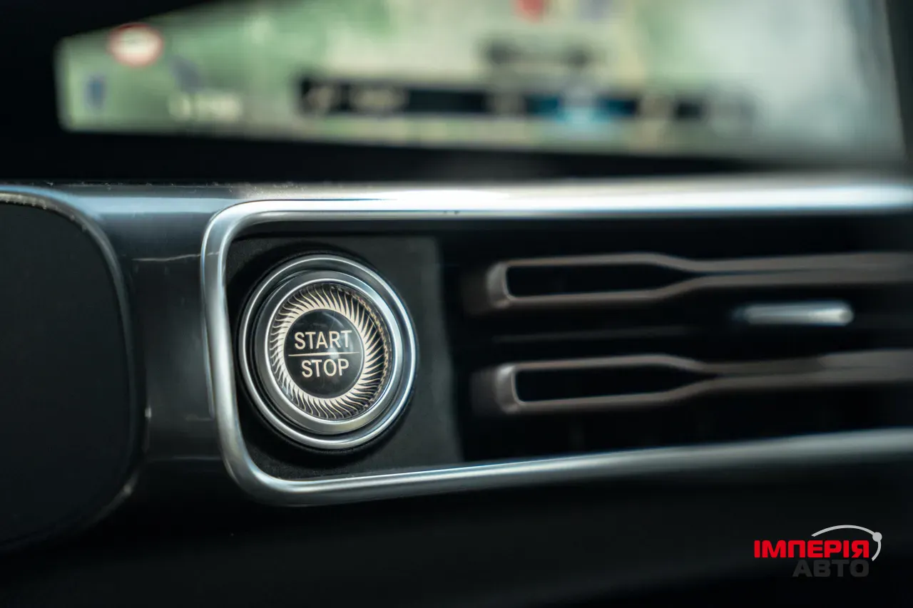 Mercedes-Benz EQC - фото 39