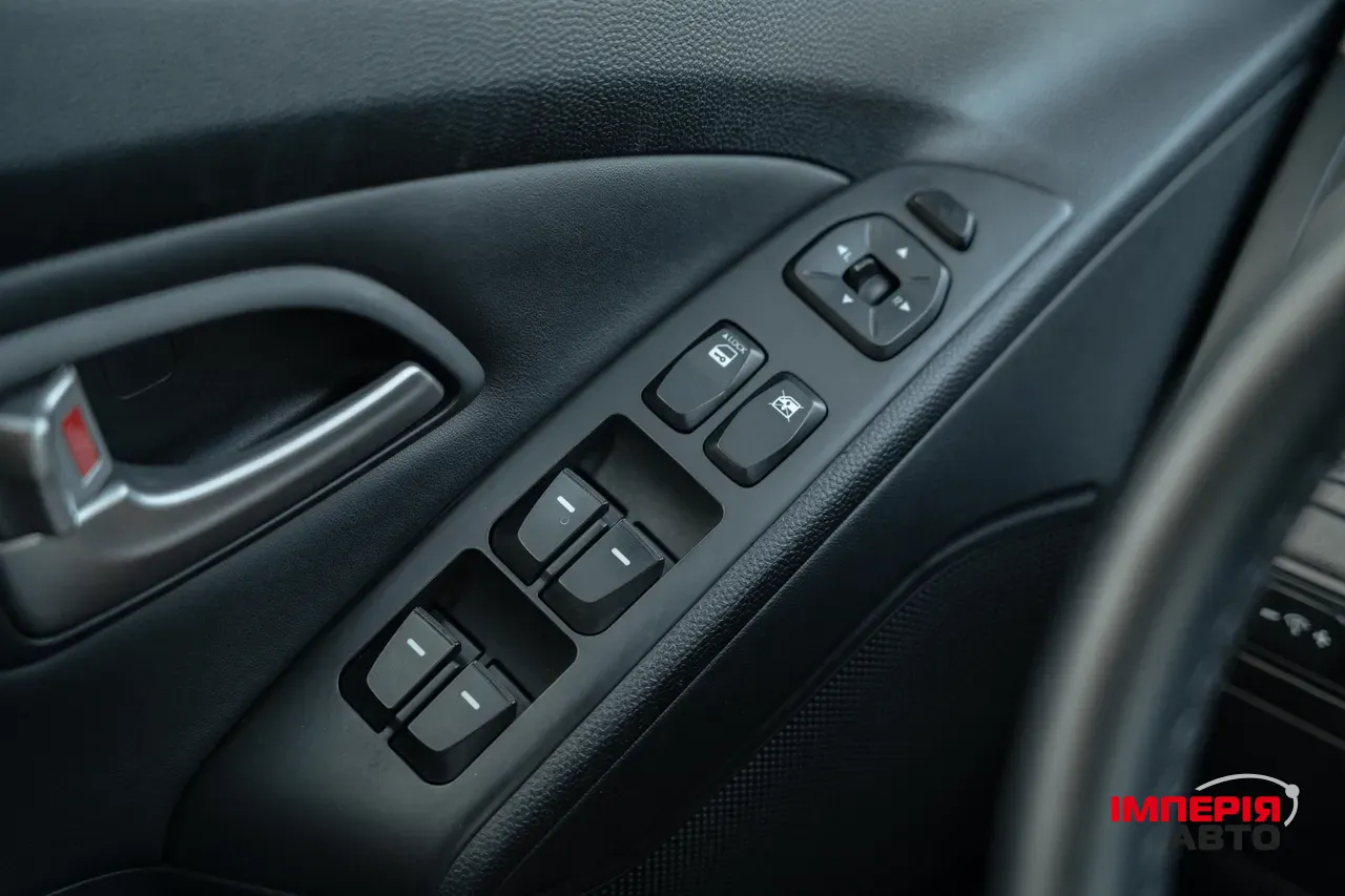 Hyundai ix35 - фото 23