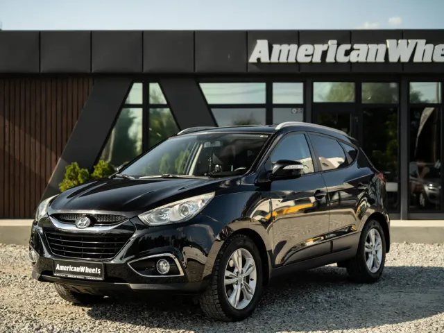 Hyundai ix35 - фото 1