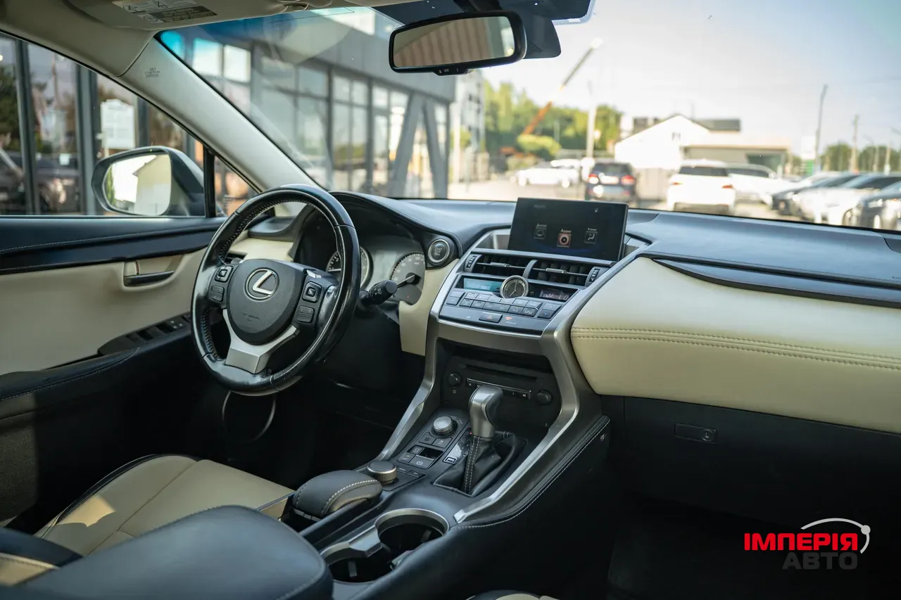 Lexus NX - фото 40