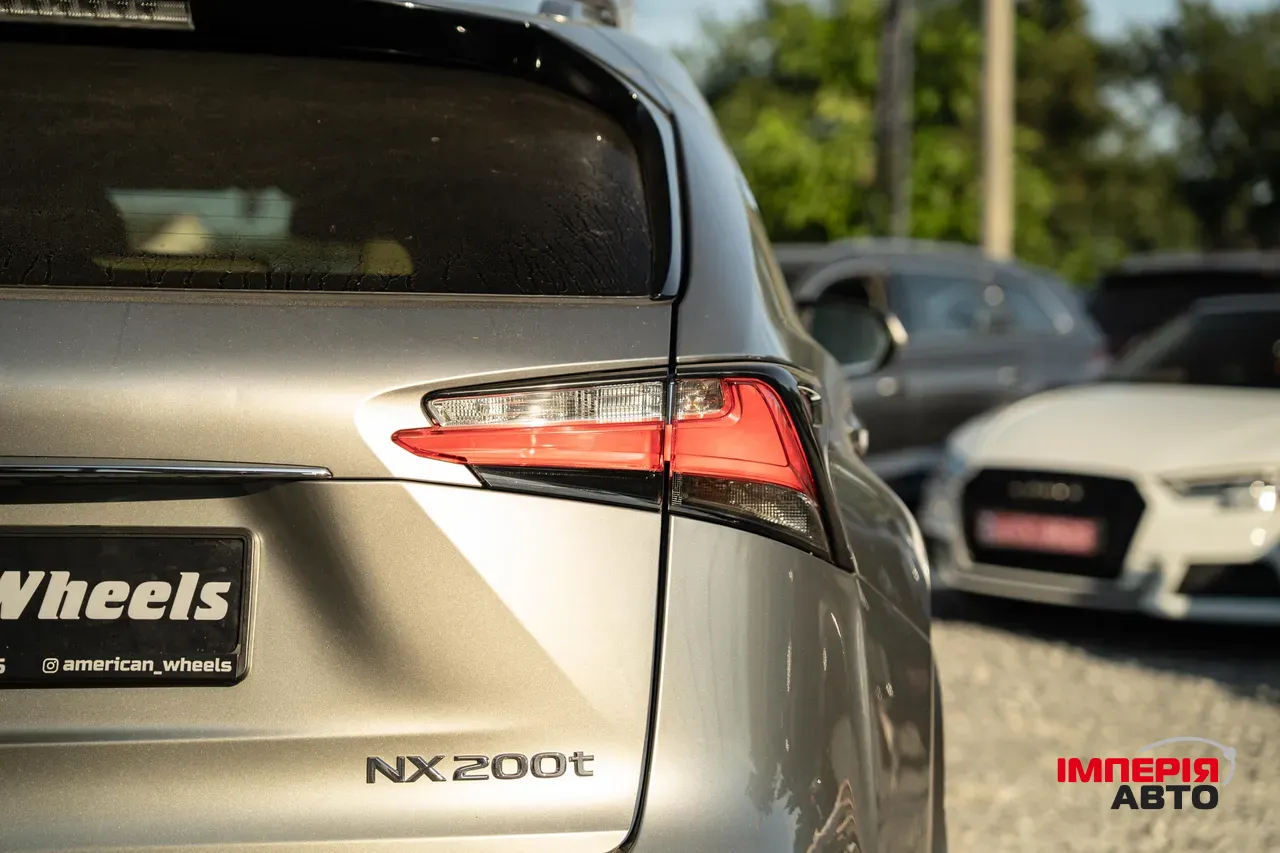 Lexus NX - фото 11