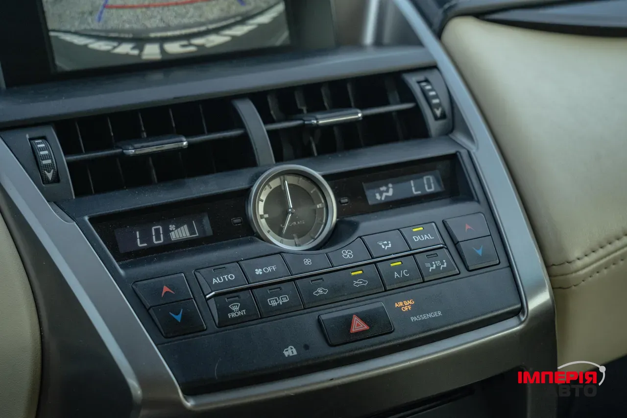 Lexus NX - фото 35