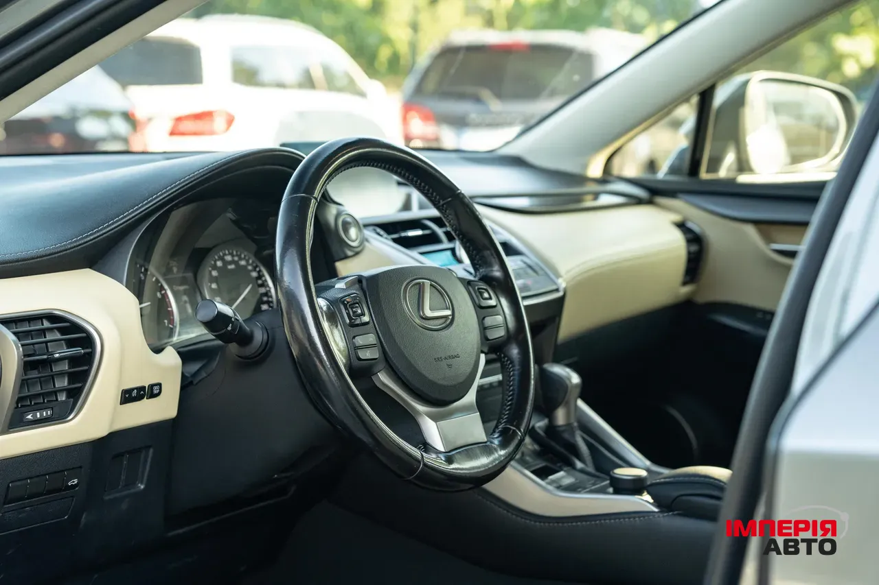 Lexus NX - фото 27
