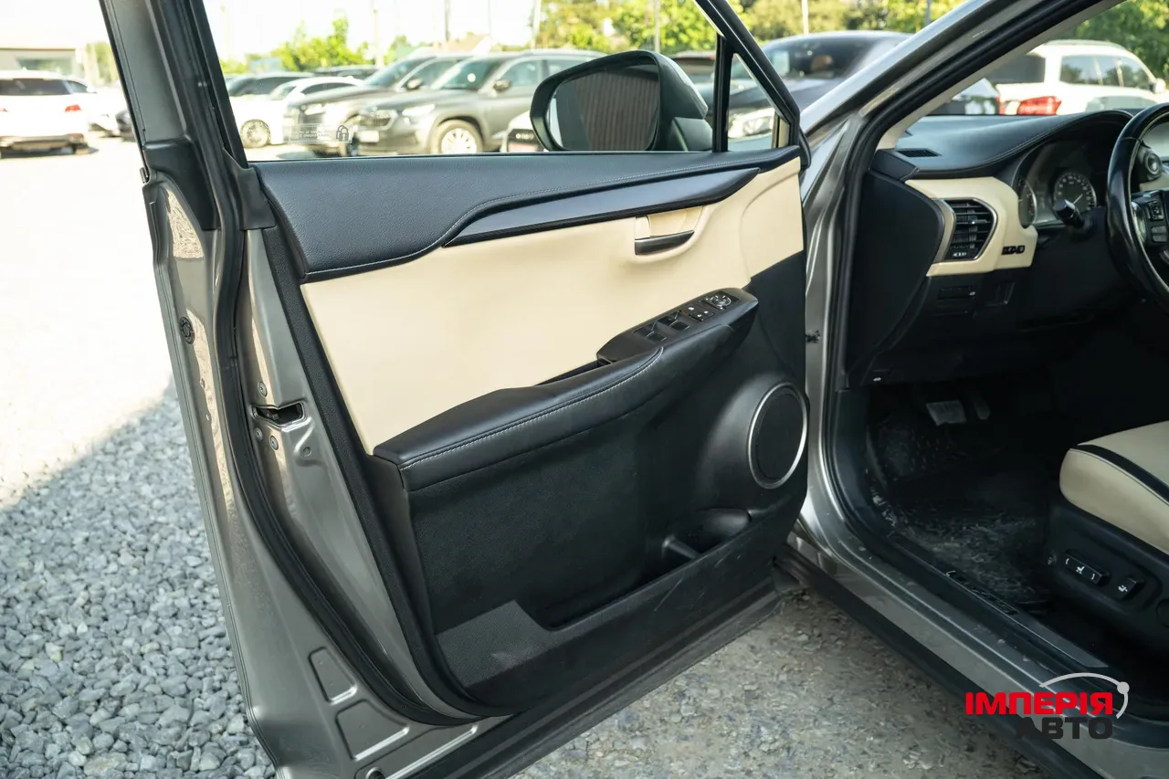 Lexus NX - фото 46