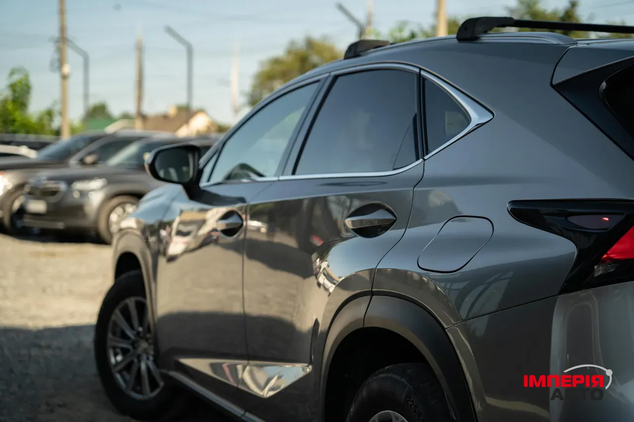 Lexus NX - фото 8